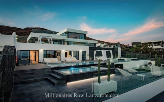 Stunning Villa In Playa Blanca