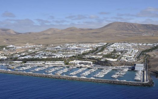 21 Building plots in Puerto Calero