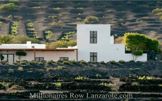 Restaurant – Bar – Apartments For Sale